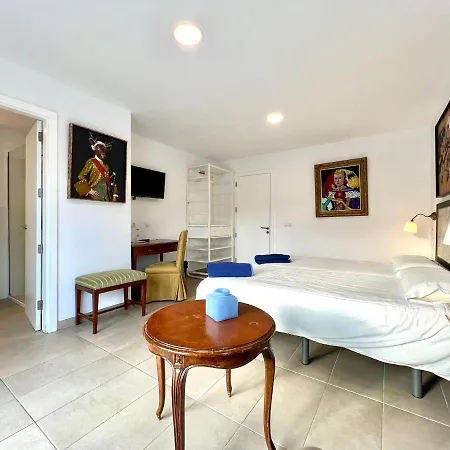 Family, Breakfast Included, Freewifi, Jacuzzi And Pool In Yaiza Apartment Yaiza (Lanzarote)