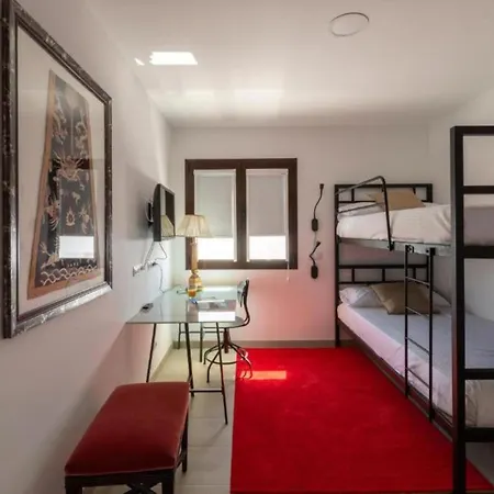 Апартаменты Family, Breakfast Included, Freewifi, Jacuzzi And Pool In Yaiza