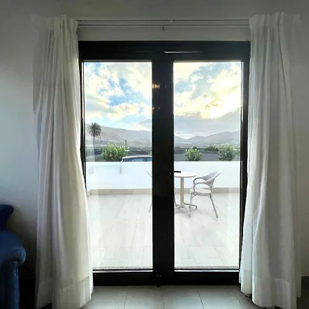 Family, Breakfast Included, Freewifi, Jacuzzi And Pool In Yaiza * Яйса