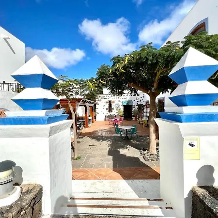 Family, Breakfast Included, Freewifi, Jacuzzi And Pool In Yaiza * Яйса