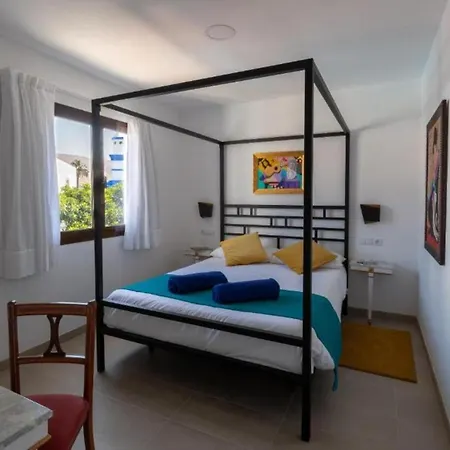 Апартаменты Family, Breakfast Included, Freewifi, Jacuzzi And Pool In Yaiza *